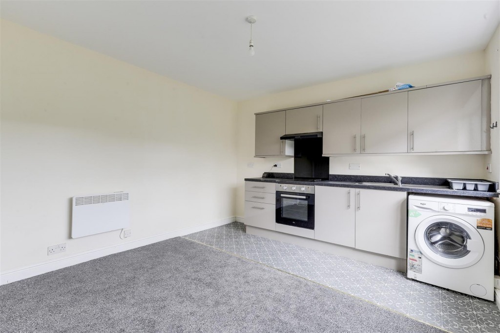 Milford Court, Daybrook, Nottingham, NG5 6AQ