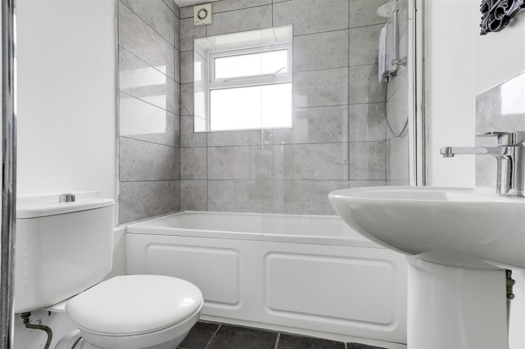 Milford Court, Daybrook, Nottingham, NG5 6AQ