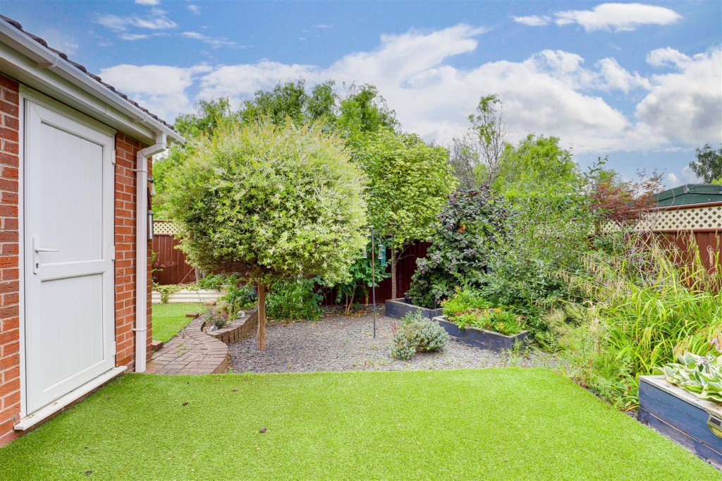 Penmoor Close, Long Eaton, Derbyshire, NG10 3RH