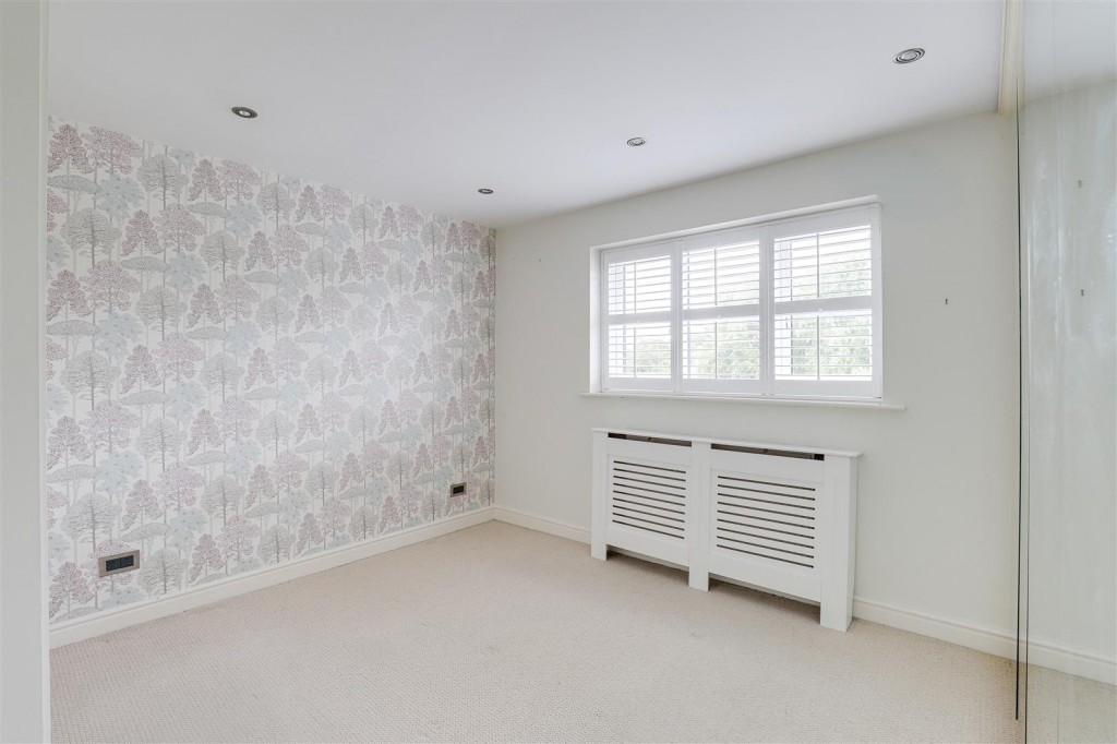 Penmoor Close, Long Eaton, Derbyshire, NG10 3RH