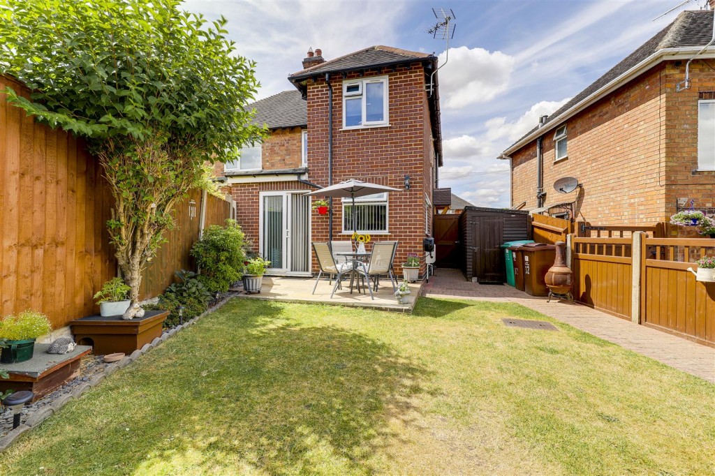 Durham Crescent, Bulwell, Nottinghamshire, NG6 9AH