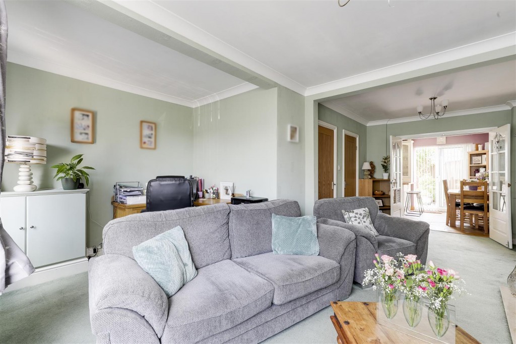Durham Crescent, Bulwell, Nottinghamshire, NG6 9AH