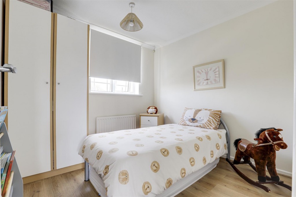 Hawksley Gardens, Clifton, Nottinghamshire, NG11 8SU