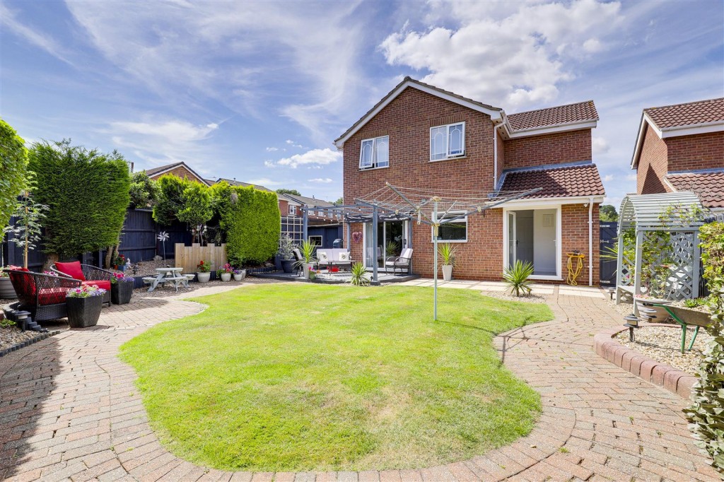 Hawksley Gardens, Clifton, Nottinghamshire, NG11 8SU