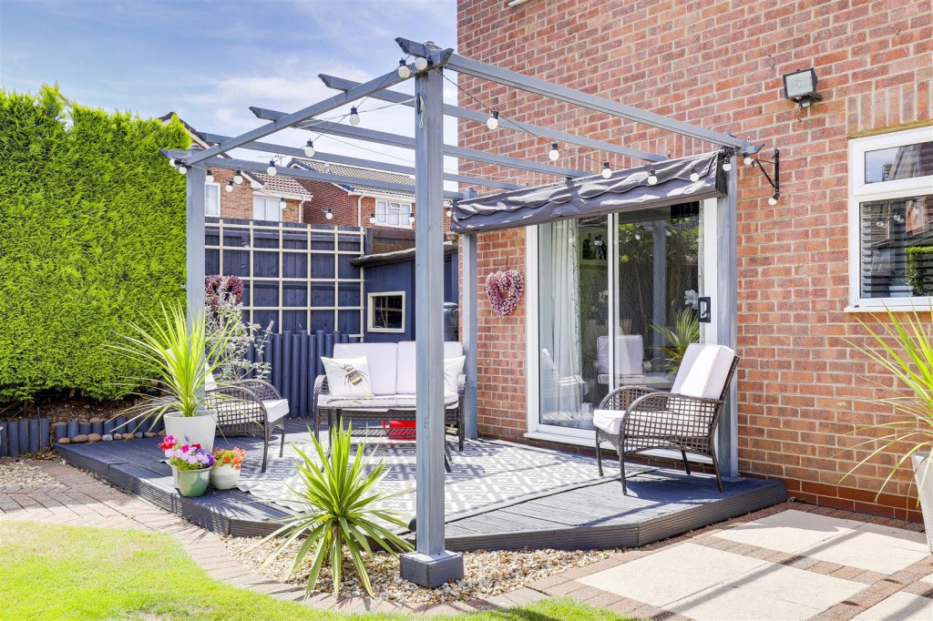 Hawksley Gardens, Clifton, Nottinghamshire, NG11 8SU