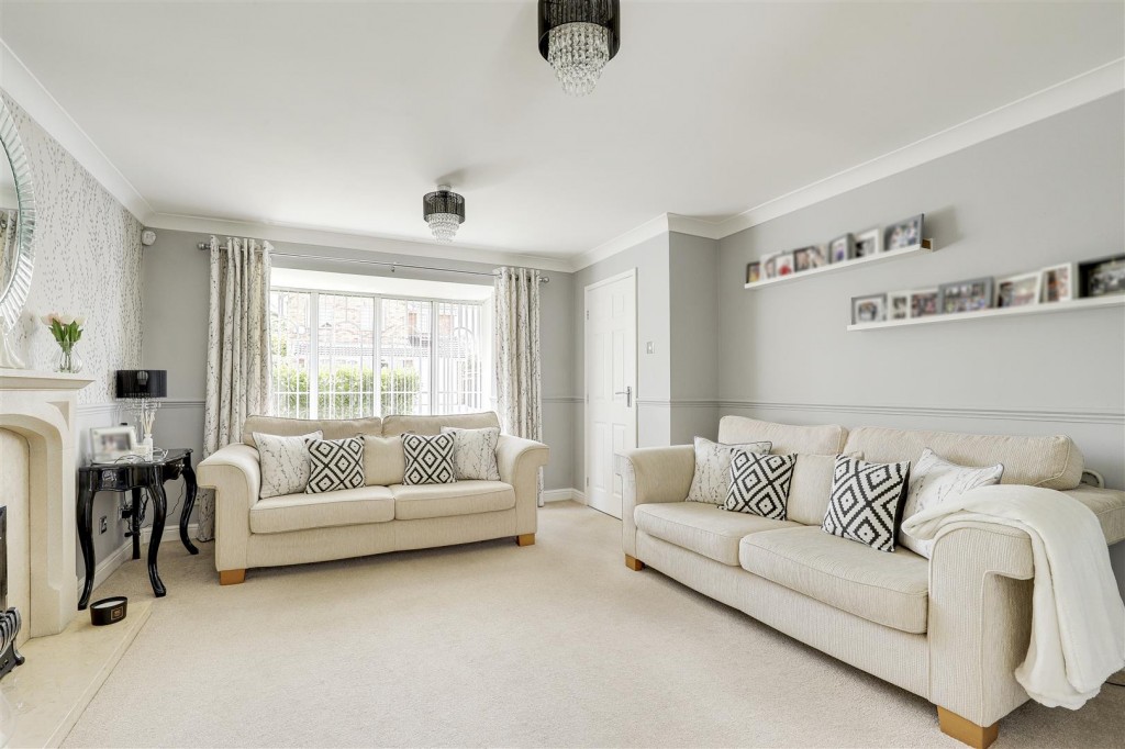 Hawksley Gardens, Clifton, Nottinghamshire, NG11 8SU