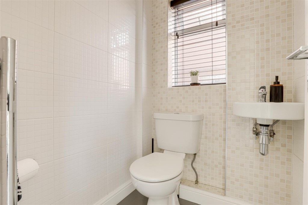 Hawksley Gardens, Clifton, Nottinghamshire, NG11 8SU