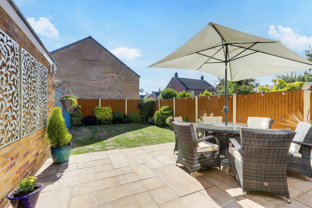 Claremont Avenue, Hucknall, Nottinghamshire, NG15 6EE