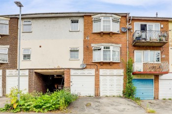Colwick Lodge, Carlton, Nottinghamshire, NG4 1DW