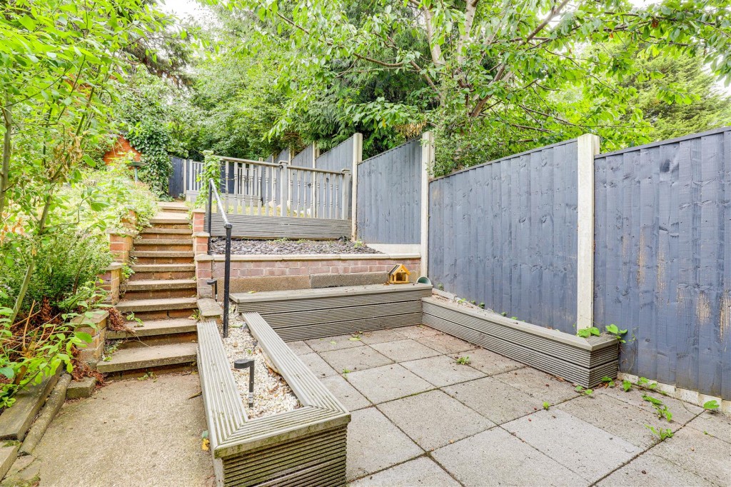 Colwick Lodge, Carlton, Nottinghamshire, NG4 1DW