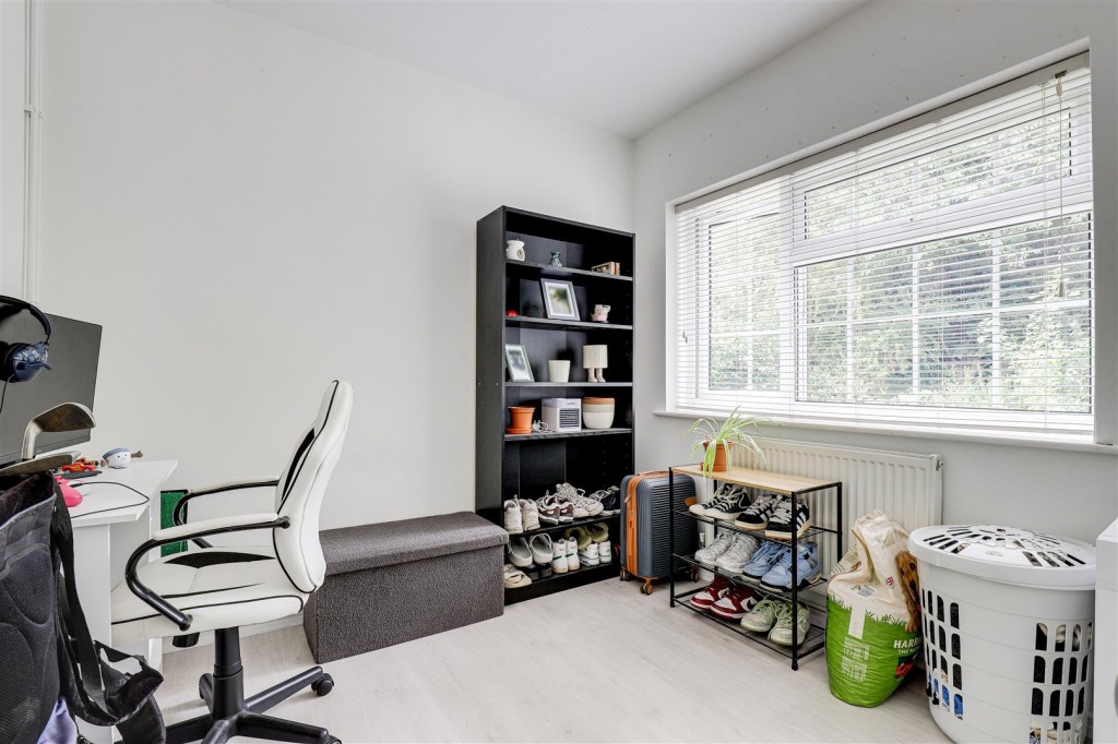 Colwick Lodge, Carlton, Nottinghamshire, NG4 1DW