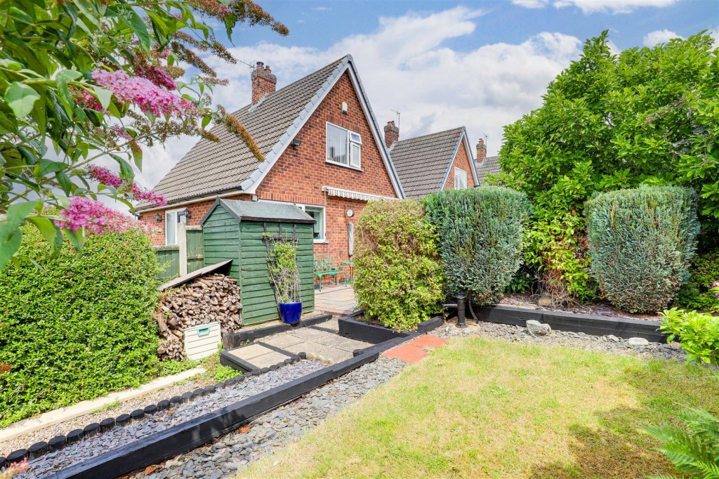 Dorket Close, Arnold, Nottinghamshire, NG5 8ET