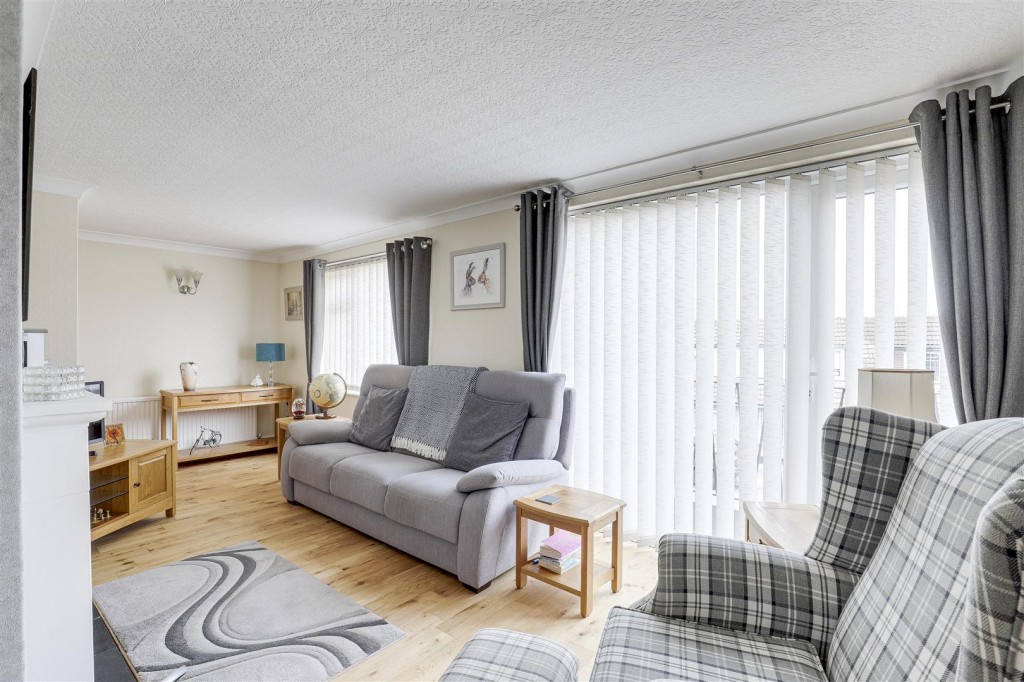 Dorket Close, Arnold, Nottinghamshire, NG5 8ET