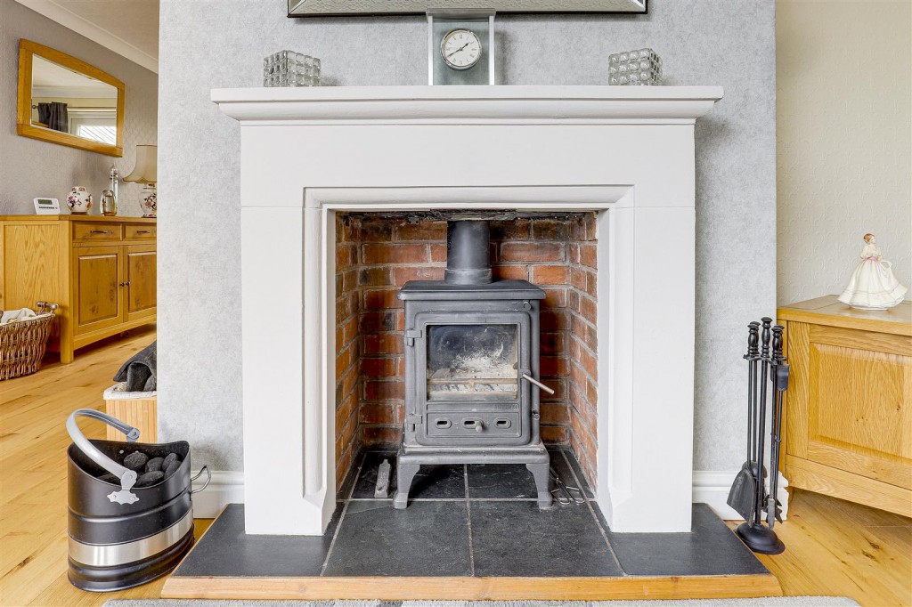 Dorket Close, Arnold, Nottinghamshire, NG5 8ET