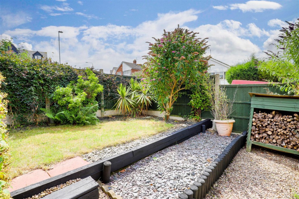 Dorket Close, Arnold, Nottinghamshire, NG5 8ET