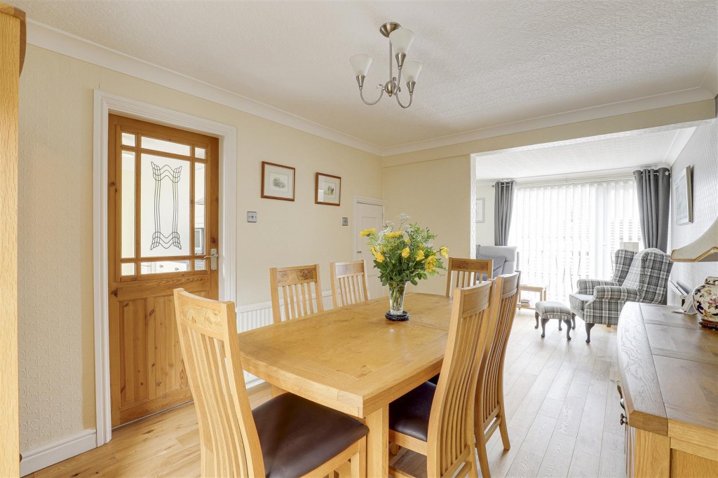 Dorket Close, Arnold, Nottinghamshire, NG5 8ET