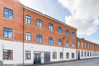Holland Street, Hyson Green, Nottinghamshire, NG7 5DS
