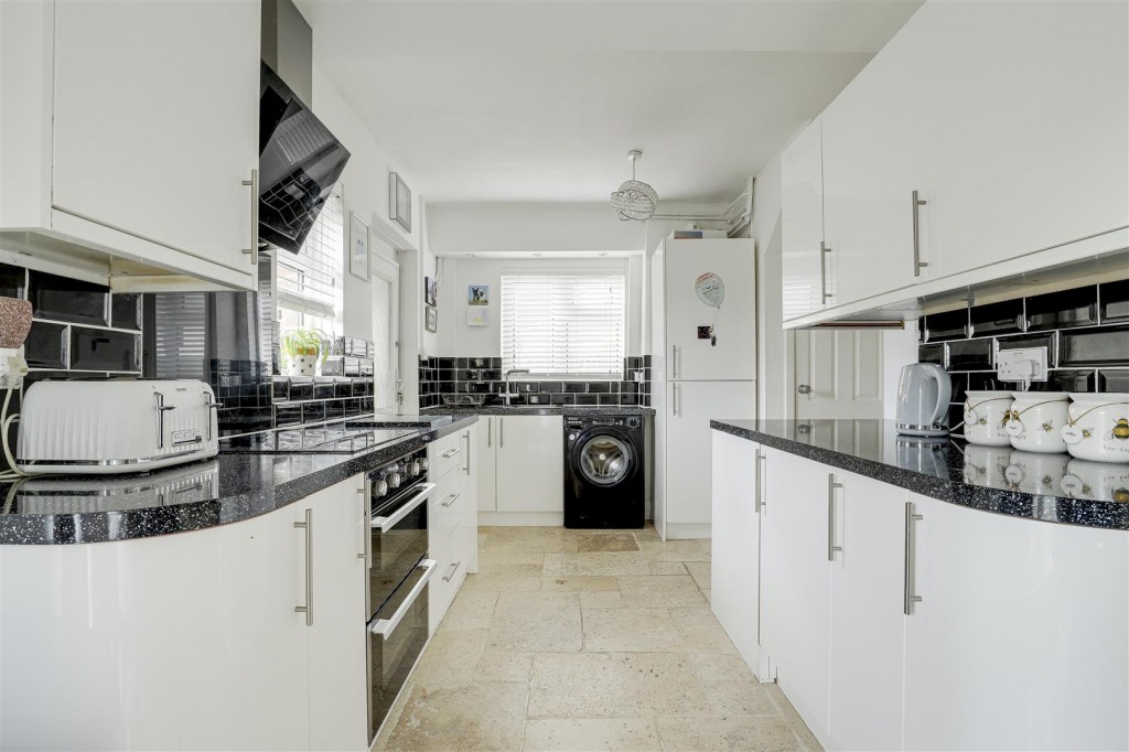 Alford Road, West Bridgford, Nottinghamshire, NG2 6HP