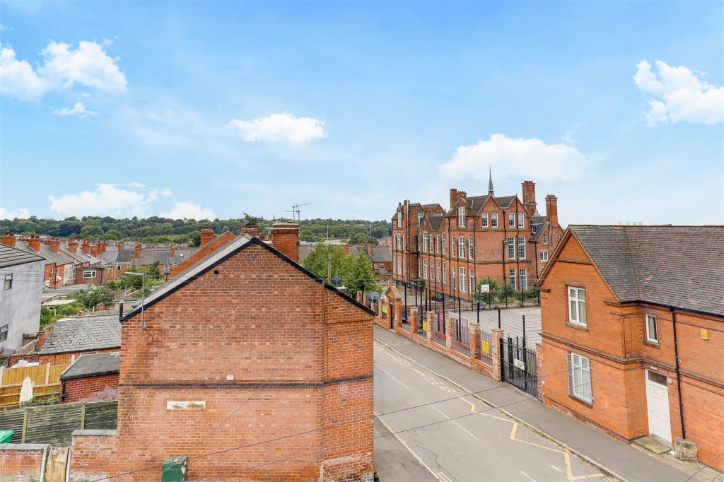 Gladstone Street, Forest Fields, Nottinghamshire, NG7 6HX