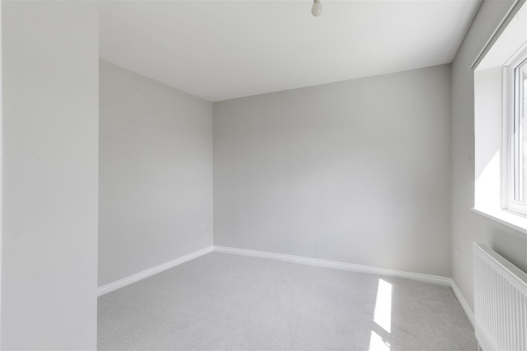 Mountfield Drive, bestwood Park, Nottinghamshire, NG5 5LH