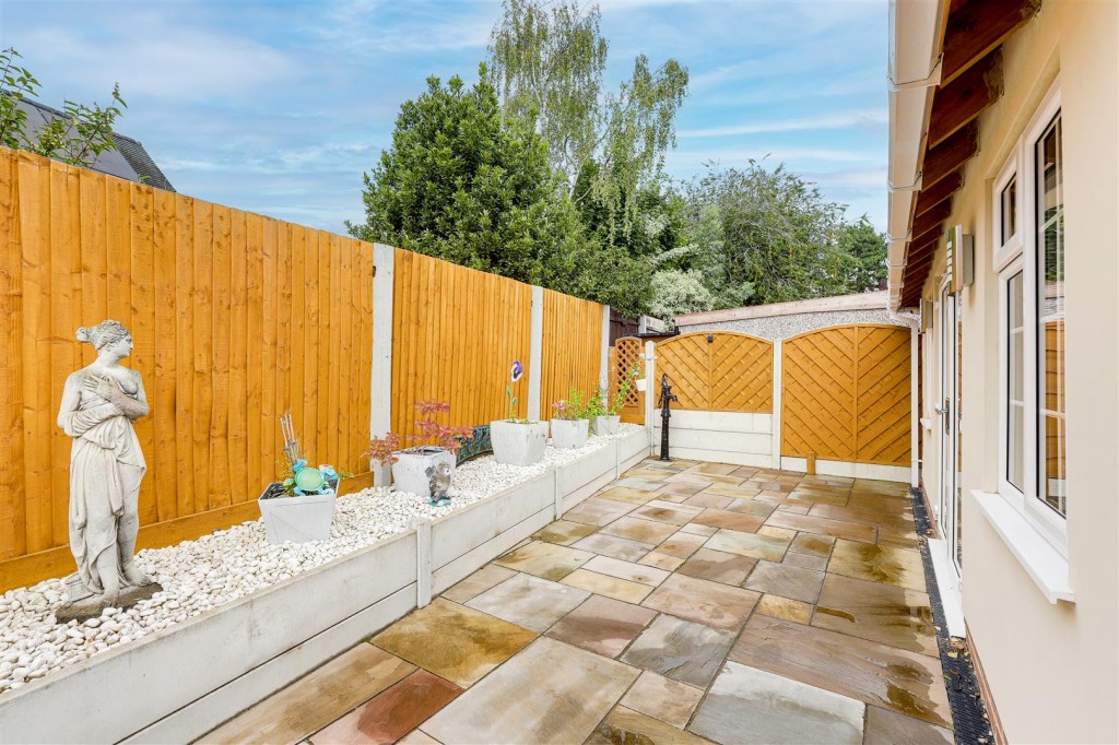 Hillcroft Drive, Ockbrook, Derbyshire, DE72 3RE