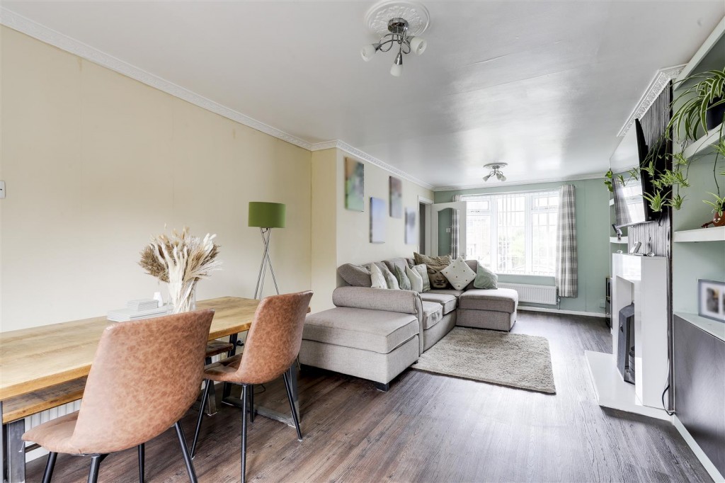 Grierson Avenue, Bestwood, Nottinghamshire, NG5 5PJ