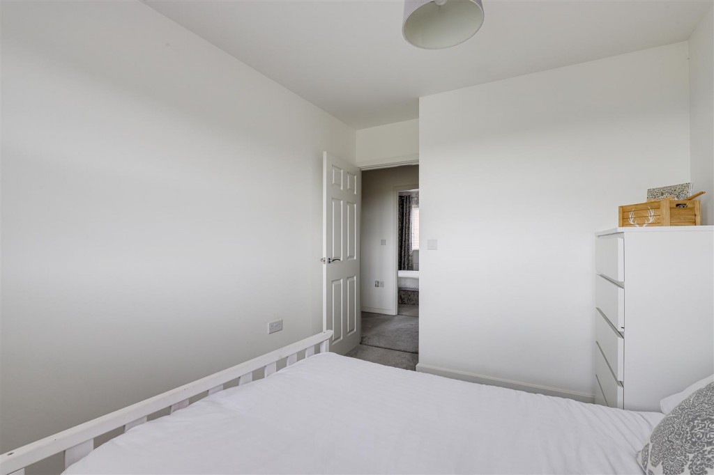 Seaton Way, Mapperley, Nottinghamshire, NG3 5XB