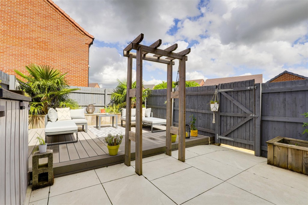 Seaton Way, Mapperley, Nottinghamshire, NG3 5XB