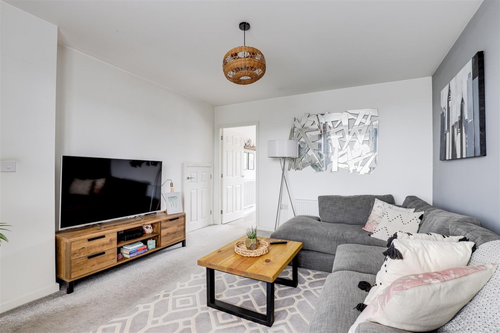 Seaton Way, Mapperley, Nottinghamshire, NG3 5XB