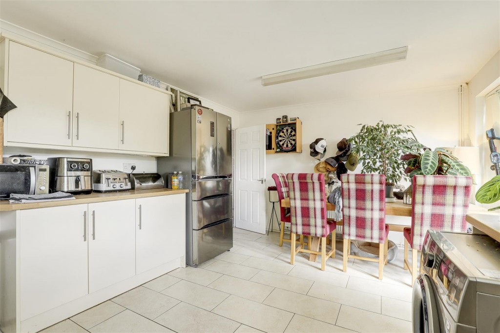 Brisbane Drive, Heron Ridge, Nottinghamshire, NG5 9LB