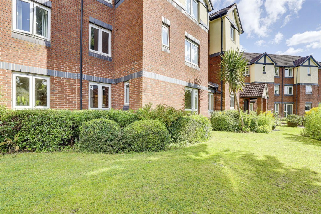 Valley Court, Ribblesdale Road, Nottinghamshire, NG5 3GA