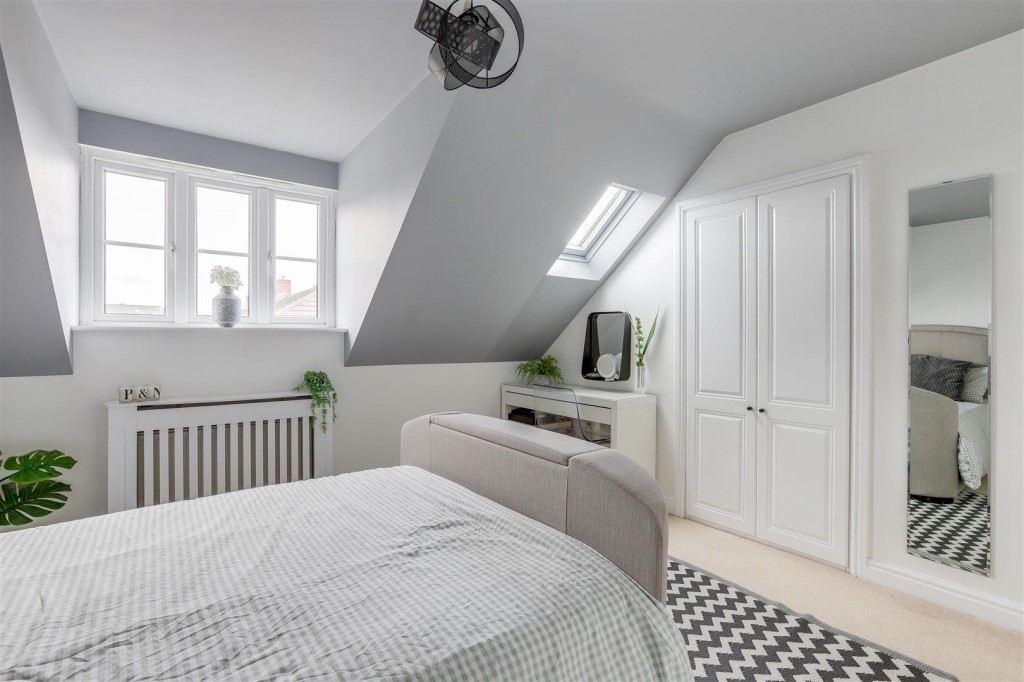 Thales Drive, Arnold, Nottinghamshire, NG5 7NF