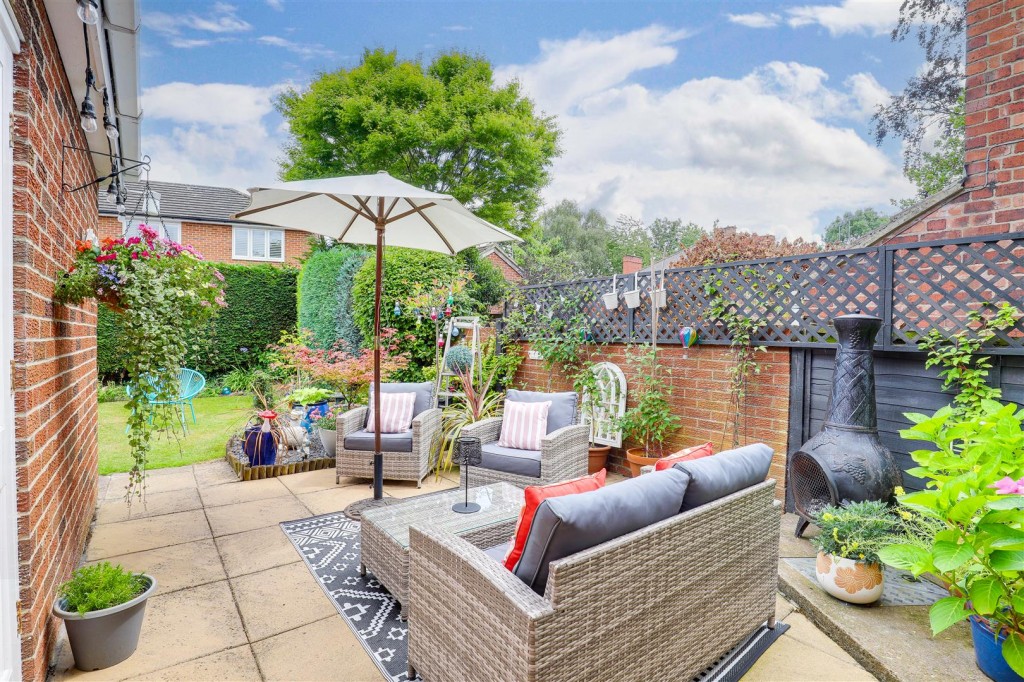Bostocks Lane, Sandiacre, Nottinghamshire, NG10 5NL