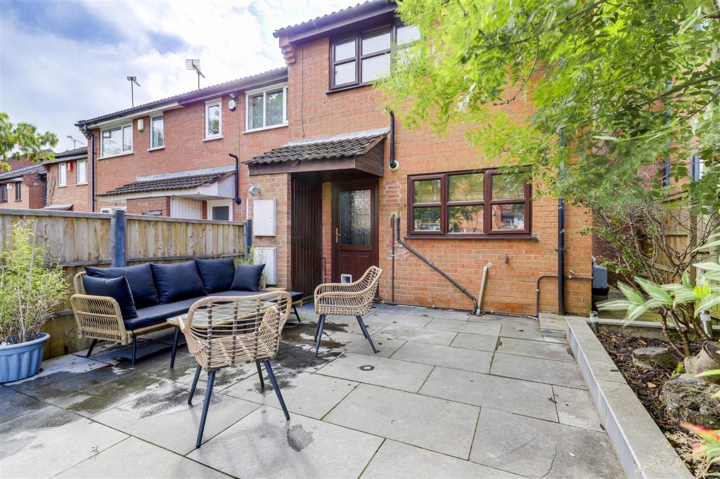 Claremont Road, Carrington, Nottinghamshire, NG5 1BH