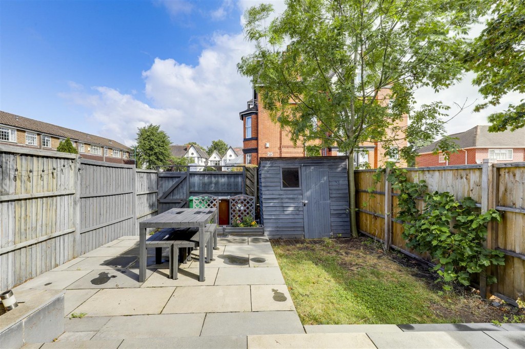 Claremont Road, Carrington, Nottinghamshire, NG5 1BH