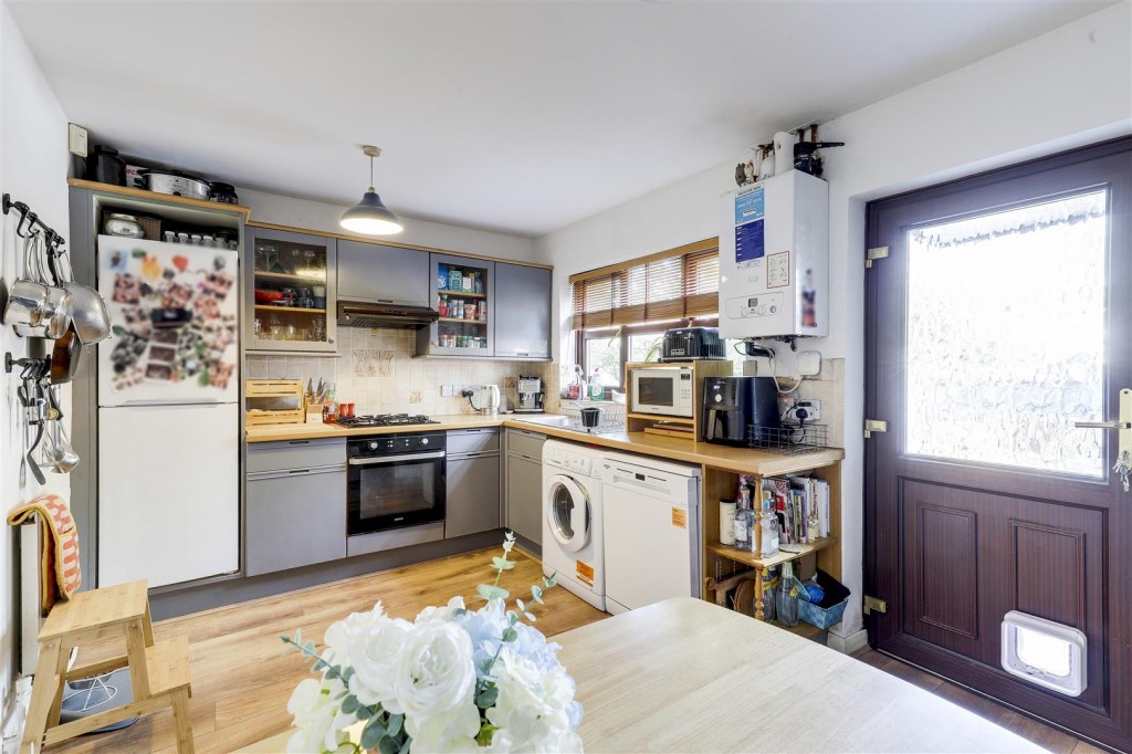 Claremont Road, Carrington, Nottinghamshire, NG5 1BH