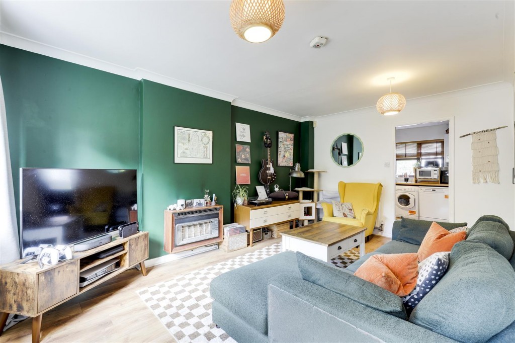 Claremont Road, Carrington, Nottinghamshire, NG5 1BH