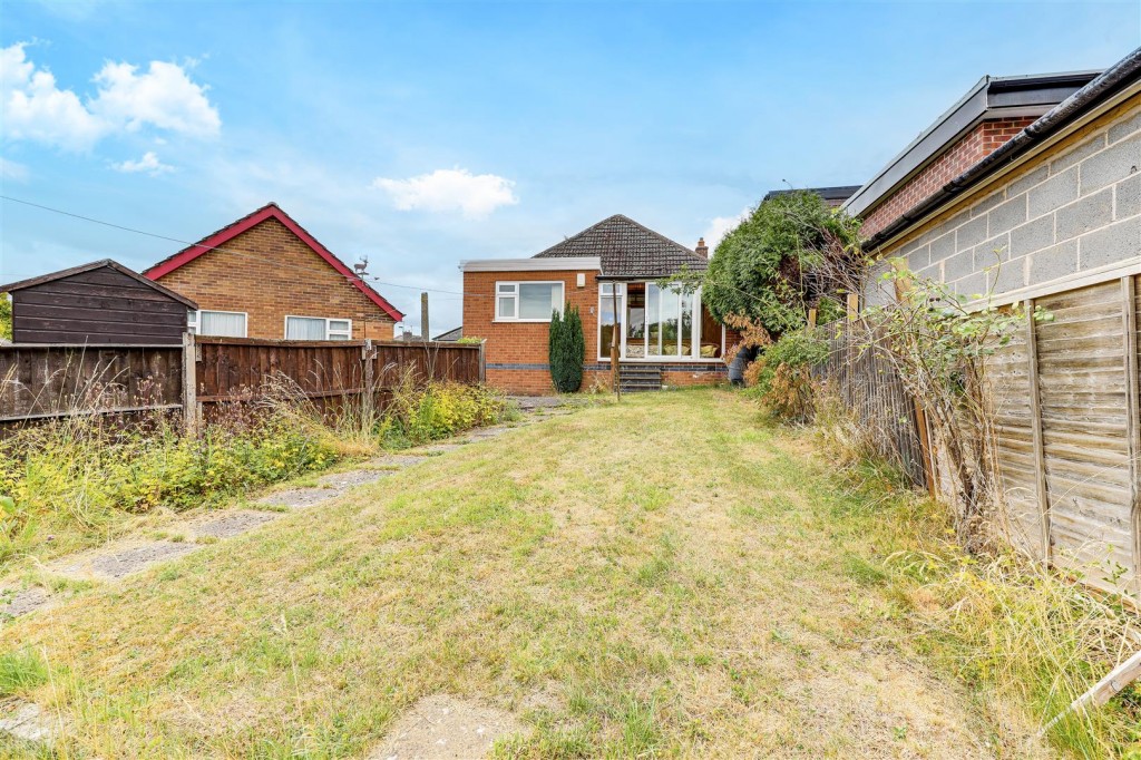 Jenned Road, Arnold, Nottinghamshire, NG5 8FT
