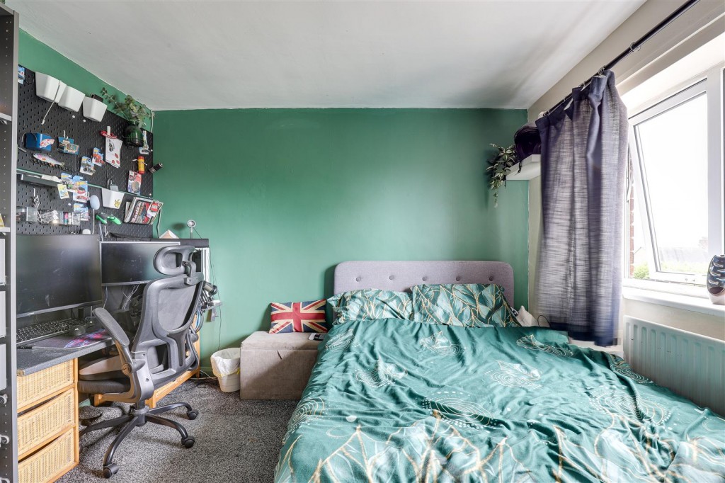 Pedmore Valley, Bestwood, Nottinghamshire, NG5 5NN