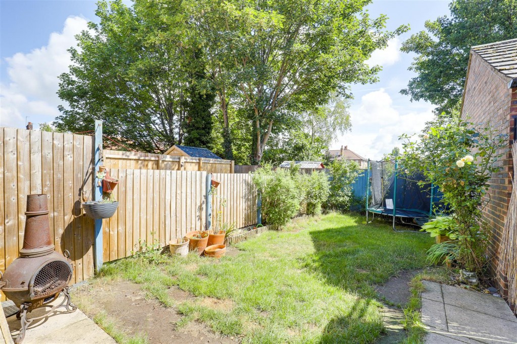 Bursar Way, Long Eaton, Derbyshire, NG10 4AT