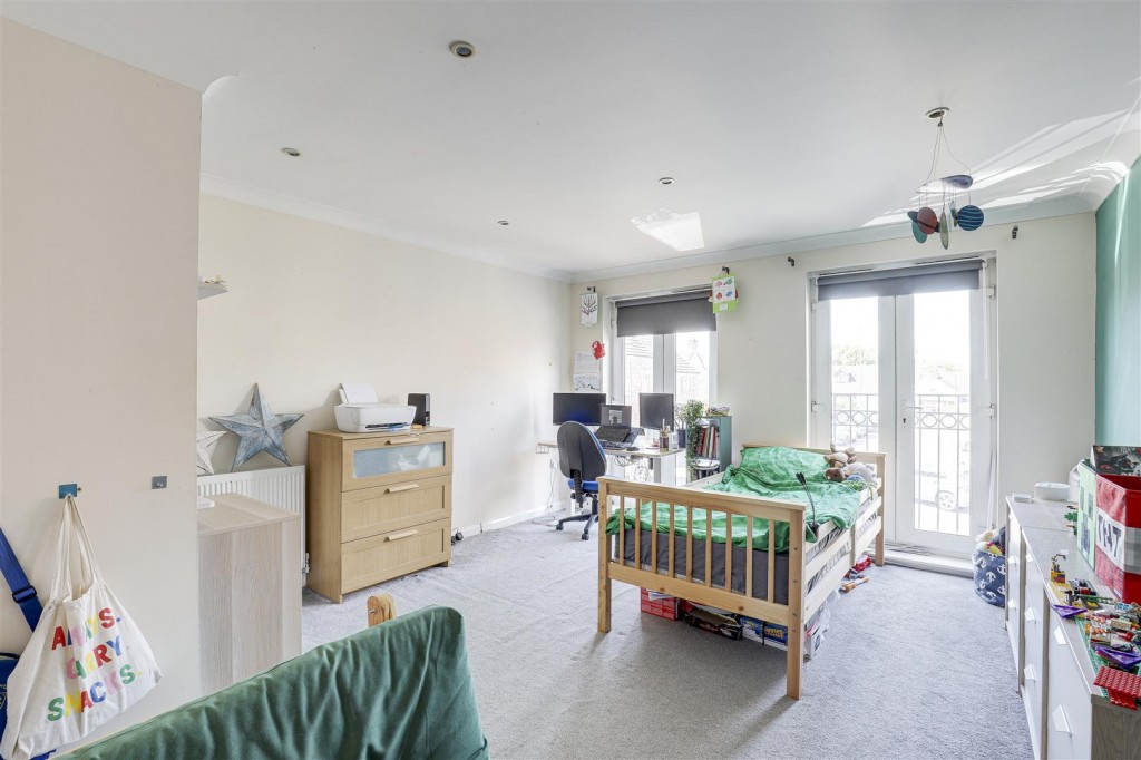 Bursar Way, Long Eaton, Derbyshire, NG10 4AT