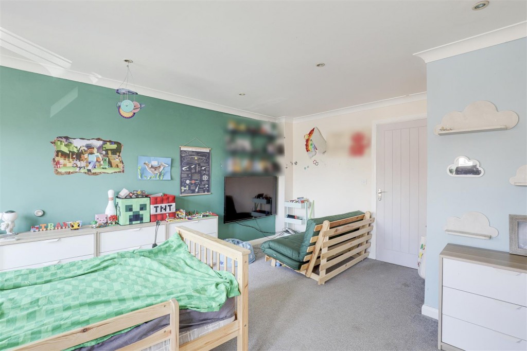 Bursar Way, Long Eaton, Derbyshire, NG10 4AT