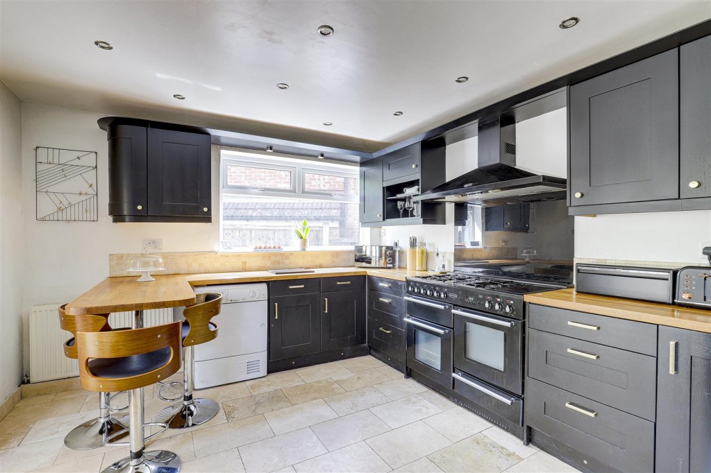 Greenland Crescent, Beeston, Nottinghamshire, NG9 5LD