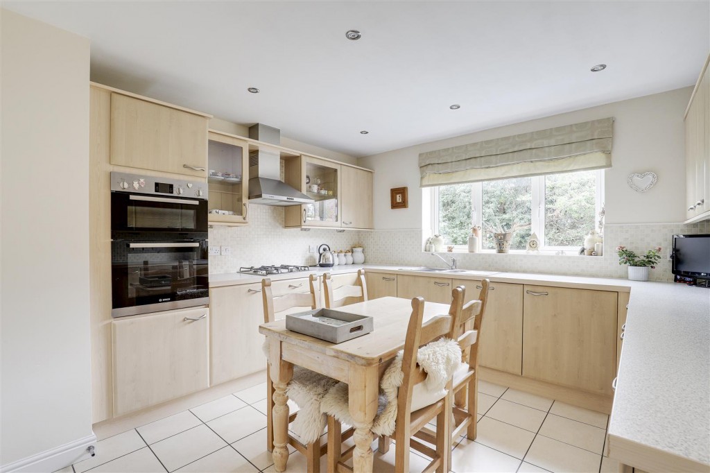 Goldenbrook Close, Breaston, Derbyshire, DE72 3XH
