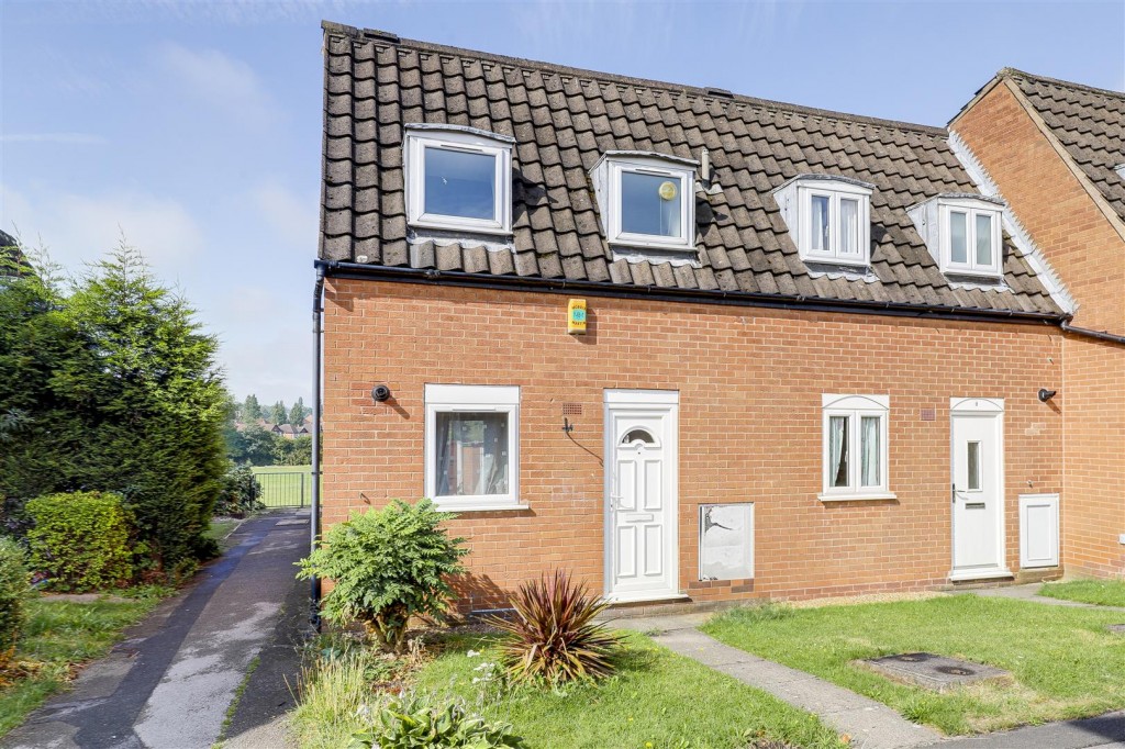 Rushmere Walk, Arnold, Nottinghamshire, NG5 6SH
