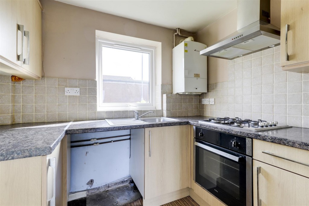 Rushmere Walk, Arnold, Nottinghamshire, NG5 6SH