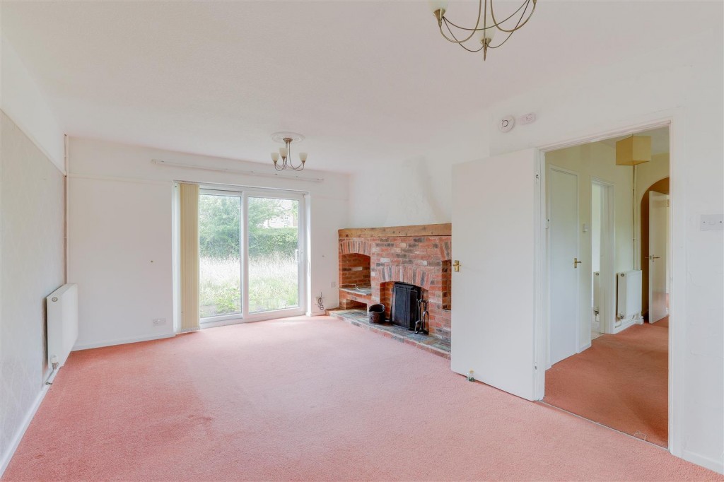 Park Avenue East, Keyworth, Nottinghamshire, NG12 5JZ