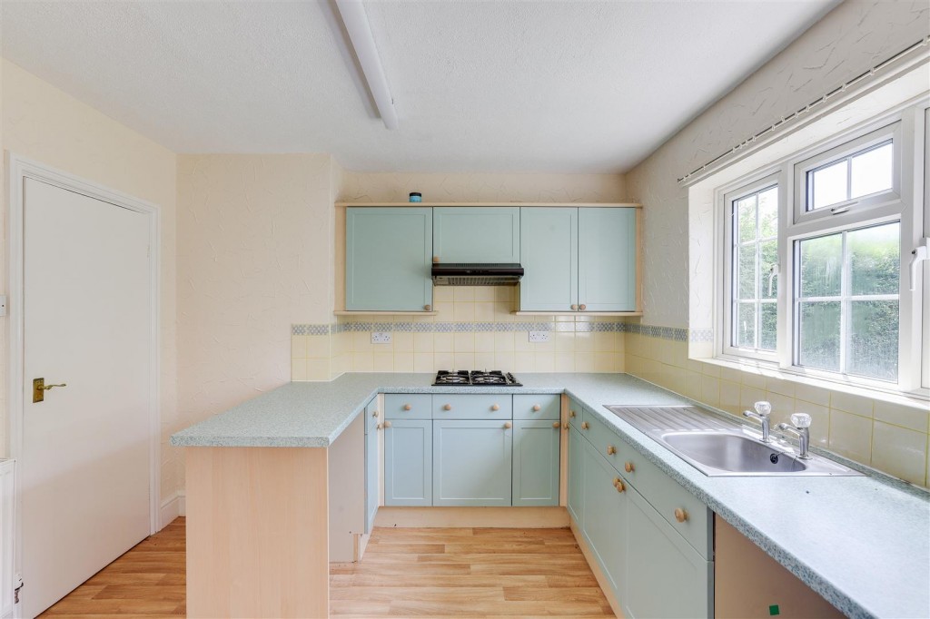 Park Avenue East, Keyworth, Nottinghamshire, NG12 5JZ