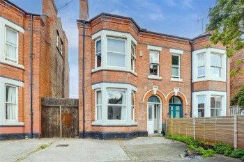 Trent Boulevard, West Bridgford, Nottinghamshire, NG2 5BB