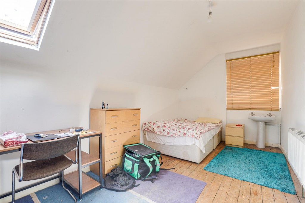 Trent Boulevard, West Bridgford, Nottinghamshire, NG2 5BB